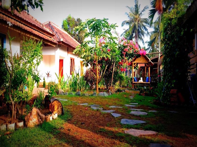 Same Same Bungalows Kuta  Exterior foto